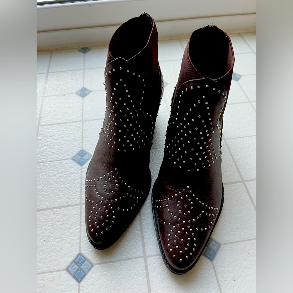 BRAND NEW Charles David Chocolate Western Booties